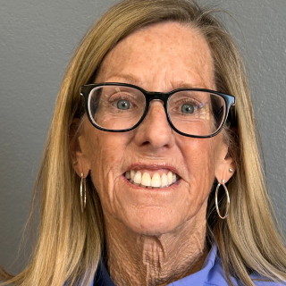 Headshot of Lynn Schmidt